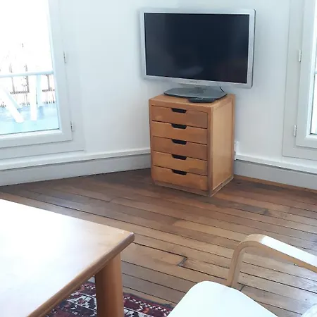 3 Pieces Avec Terrasse Et Balcon Апартаменты